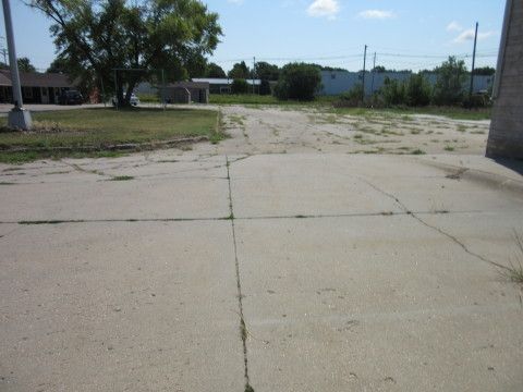 1820 N 6th St, Beatrice, NE 68310